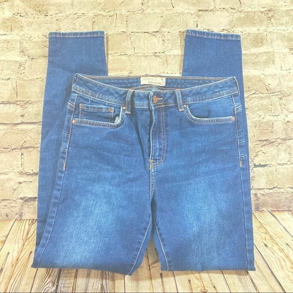 FOREVER 21 Denim - Forever 21 Jeans Womens Sz.28 Blue Push-up Medium Wash Denim Rockstar